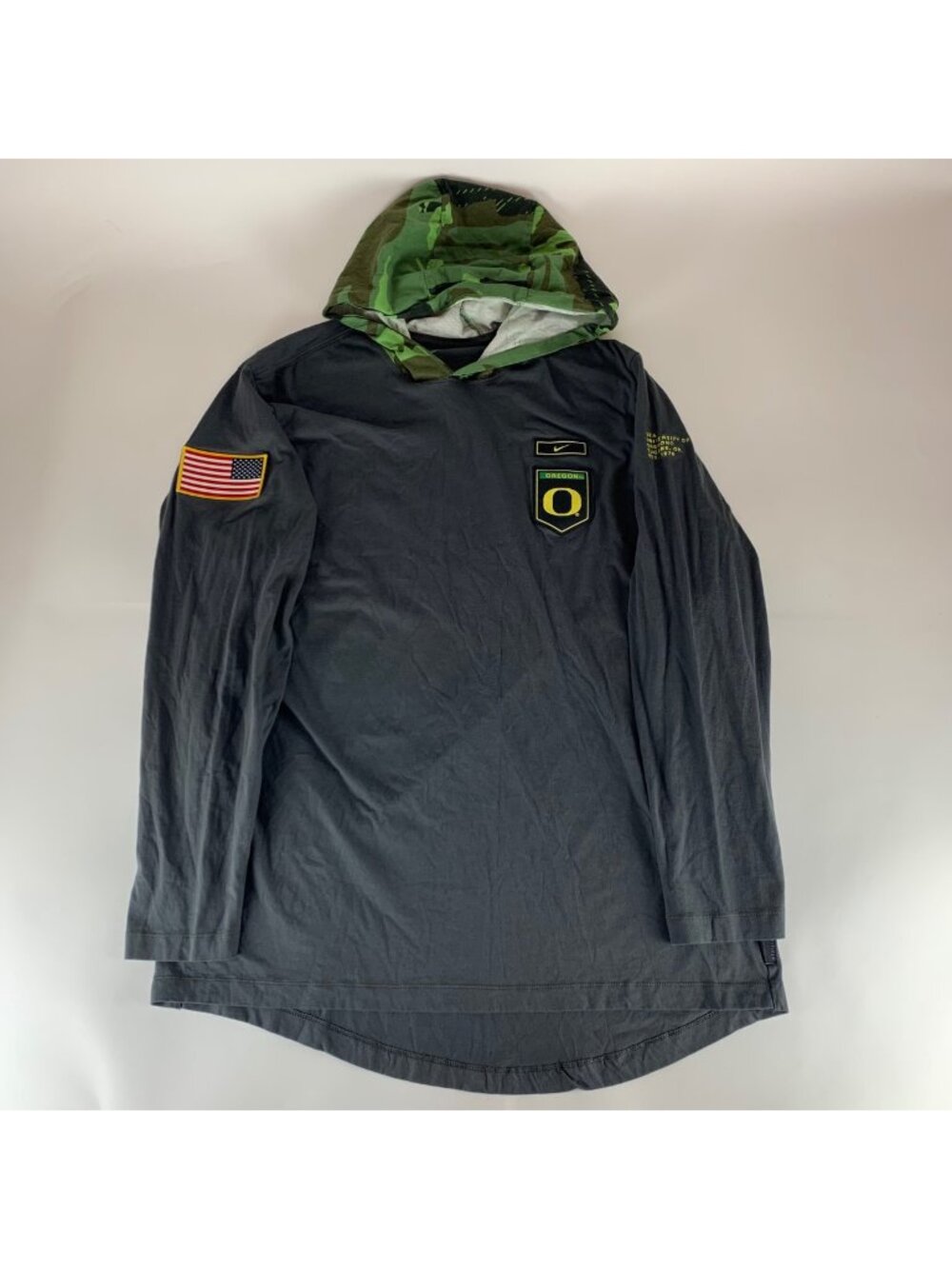 Oregon Ducks NCAA Nike Salute to Service Hooded Long Sleeve Shirt Mens Large